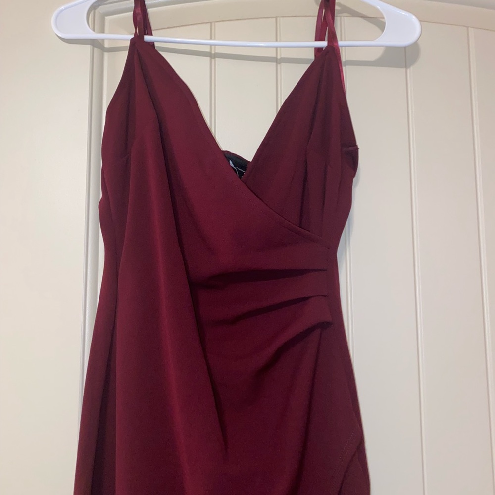 Windsor burgundy long dress, open leg slit size s OBO
